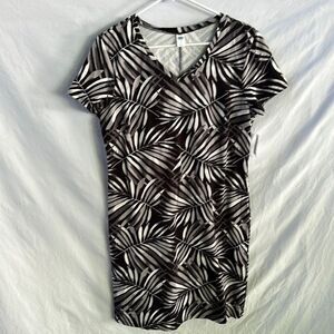 Old Navy black/gray/white palmetto design knee length dress
